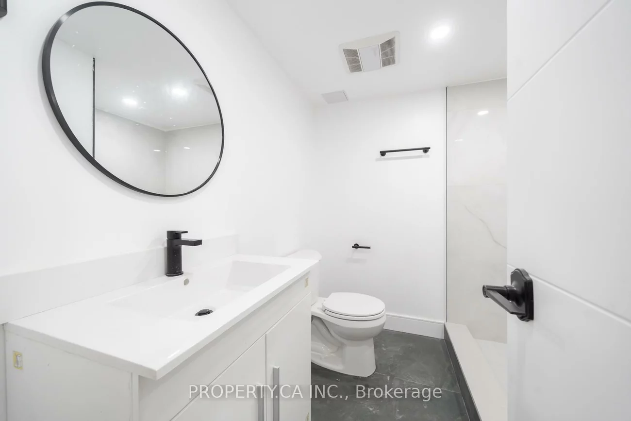 33, Moorecroft, Ionview, Toronto