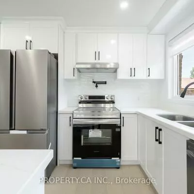 33, Moorecroft, Ionview, Toronto