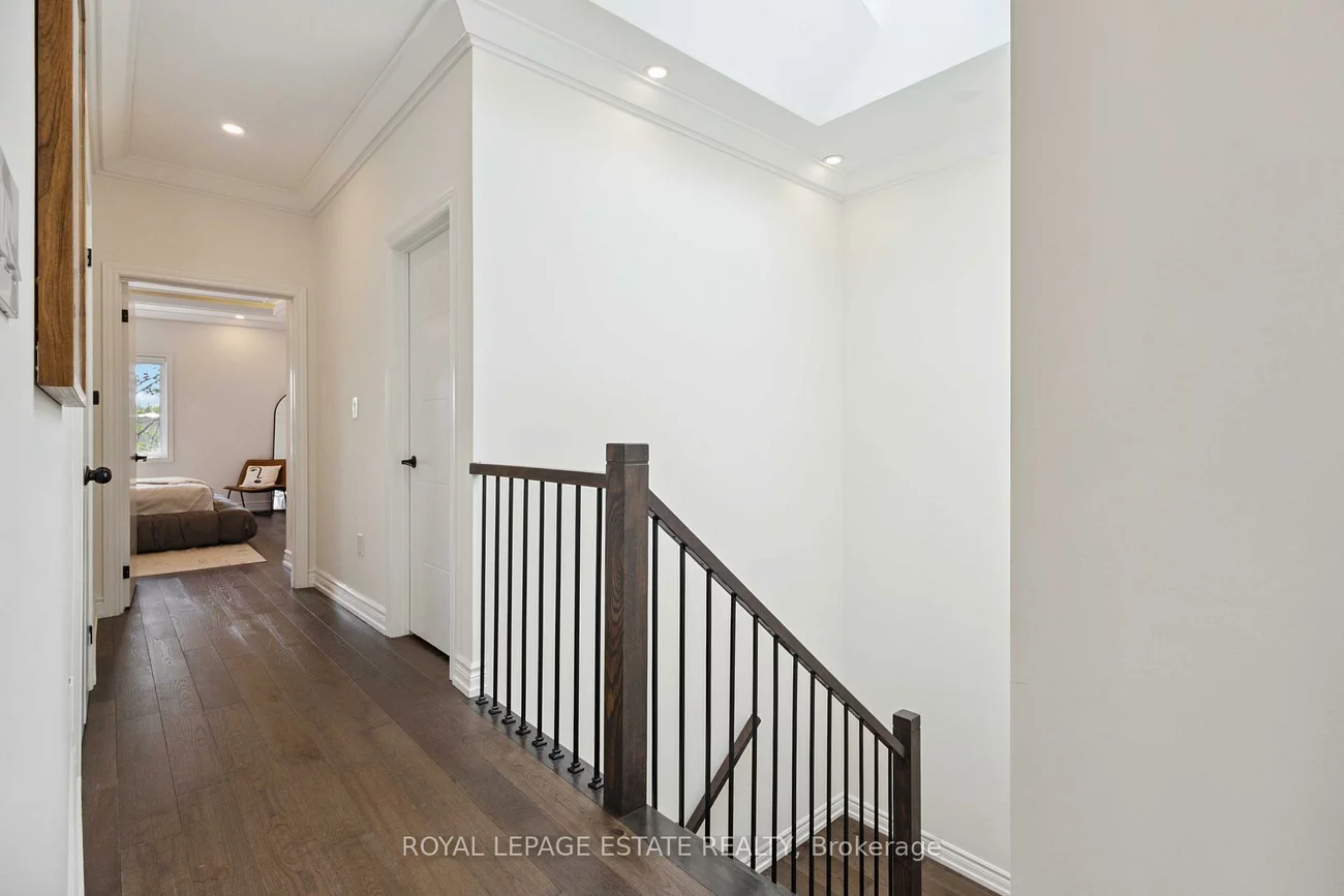 147, Mcintosh, Birchcliffe-Cliffside, Toronto