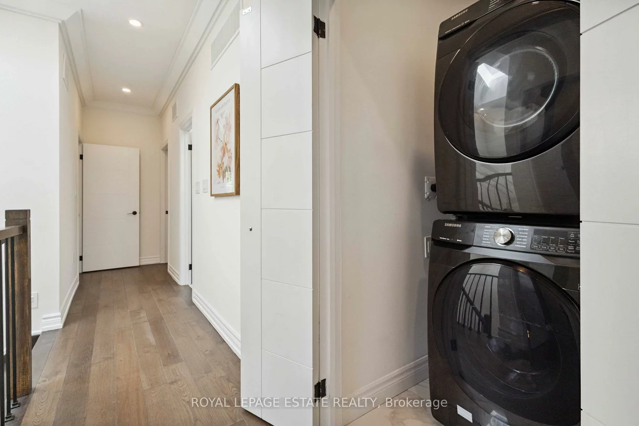 147, Mcintosh, Birchcliffe-Cliffside, Toronto