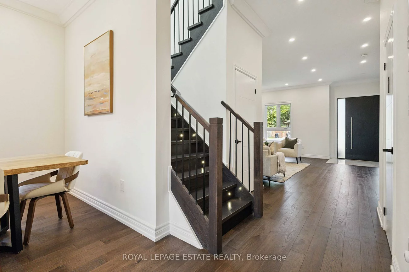 147, Mcintosh, Birchcliffe-Cliffside, Toronto