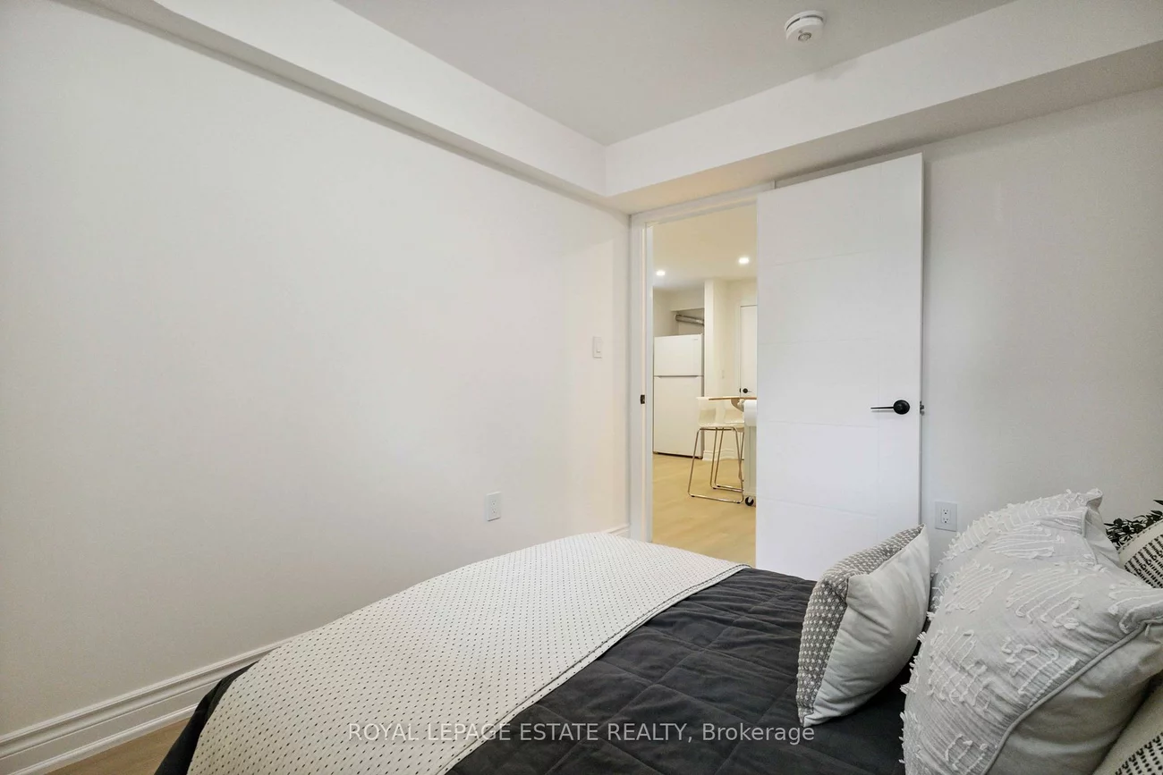 147, Mcintosh, Birchcliffe-Cliffside, Toronto