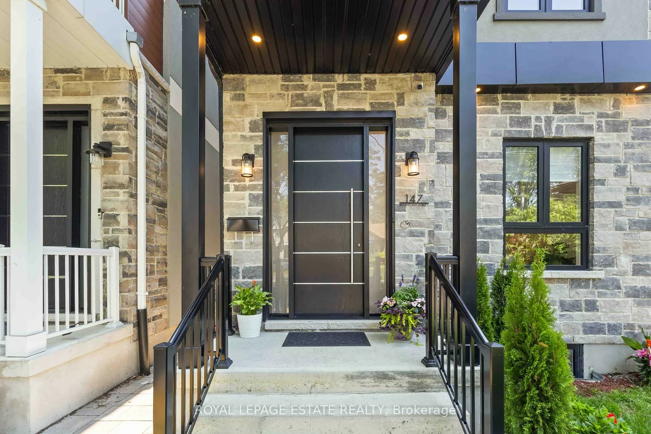 147, Mcintosh, Birchcliffe-Cliffside, Toronto