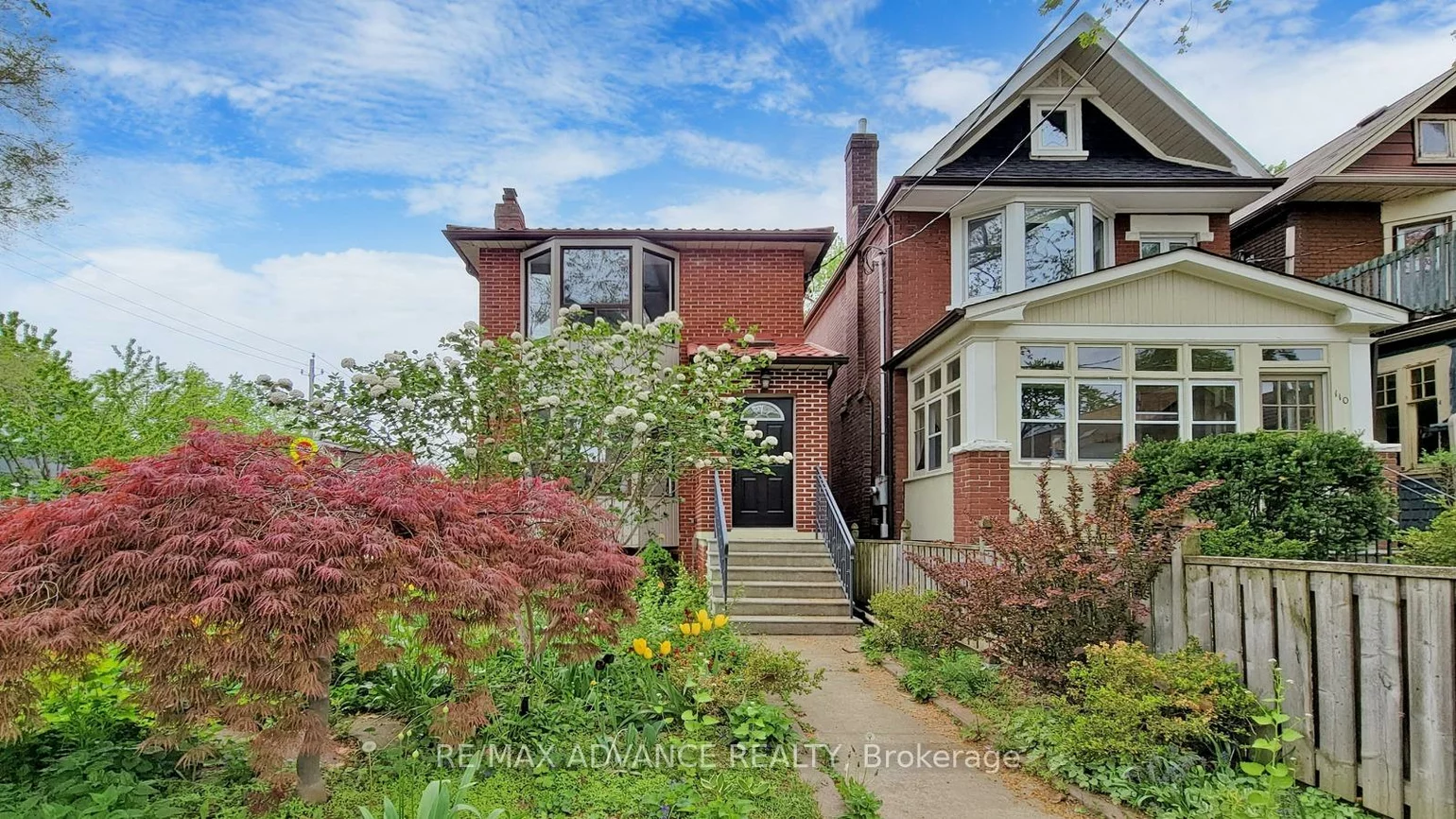 108, Eaton, Danforth, Toronto