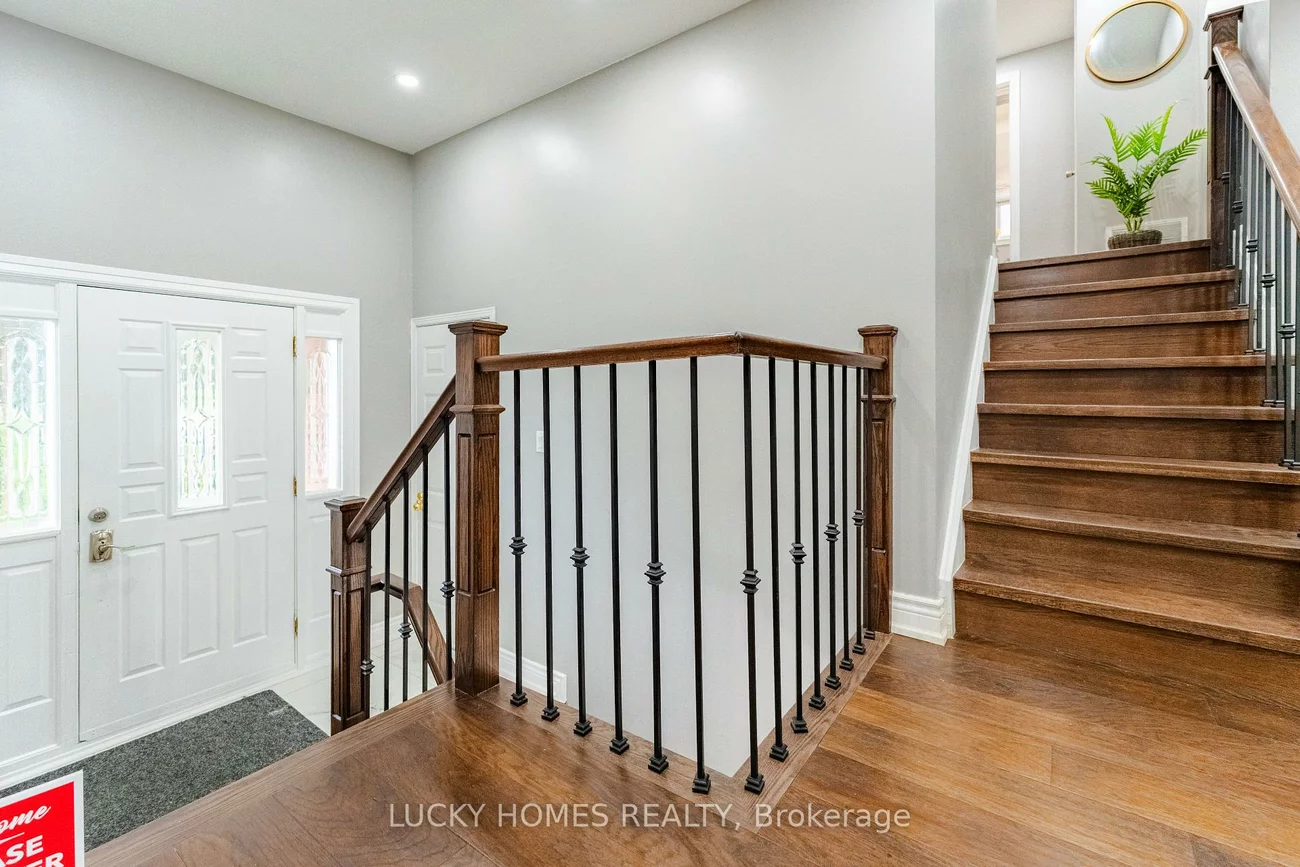 4396, Lawrence, West Hill, Toronto