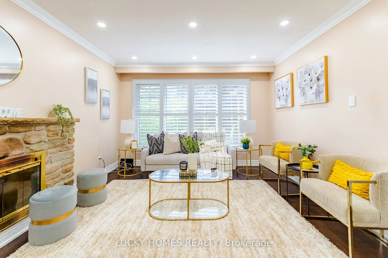4396, Lawrence, West Hill, Toronto