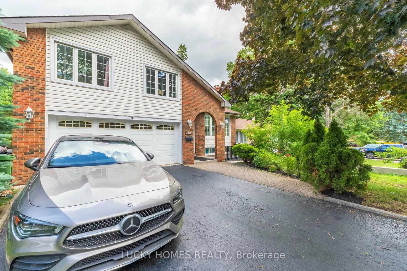 4396, Lawrence, West Hill, Toronto