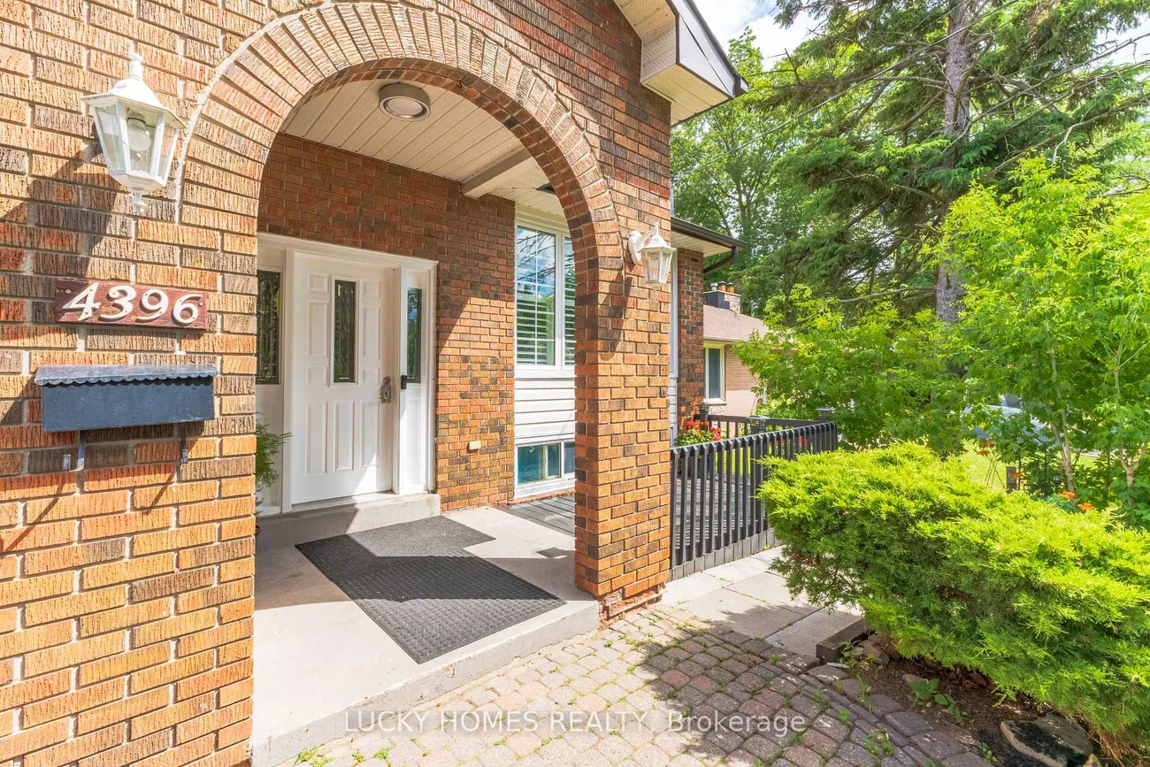 4396, Lawrence, West Hill, Toronto