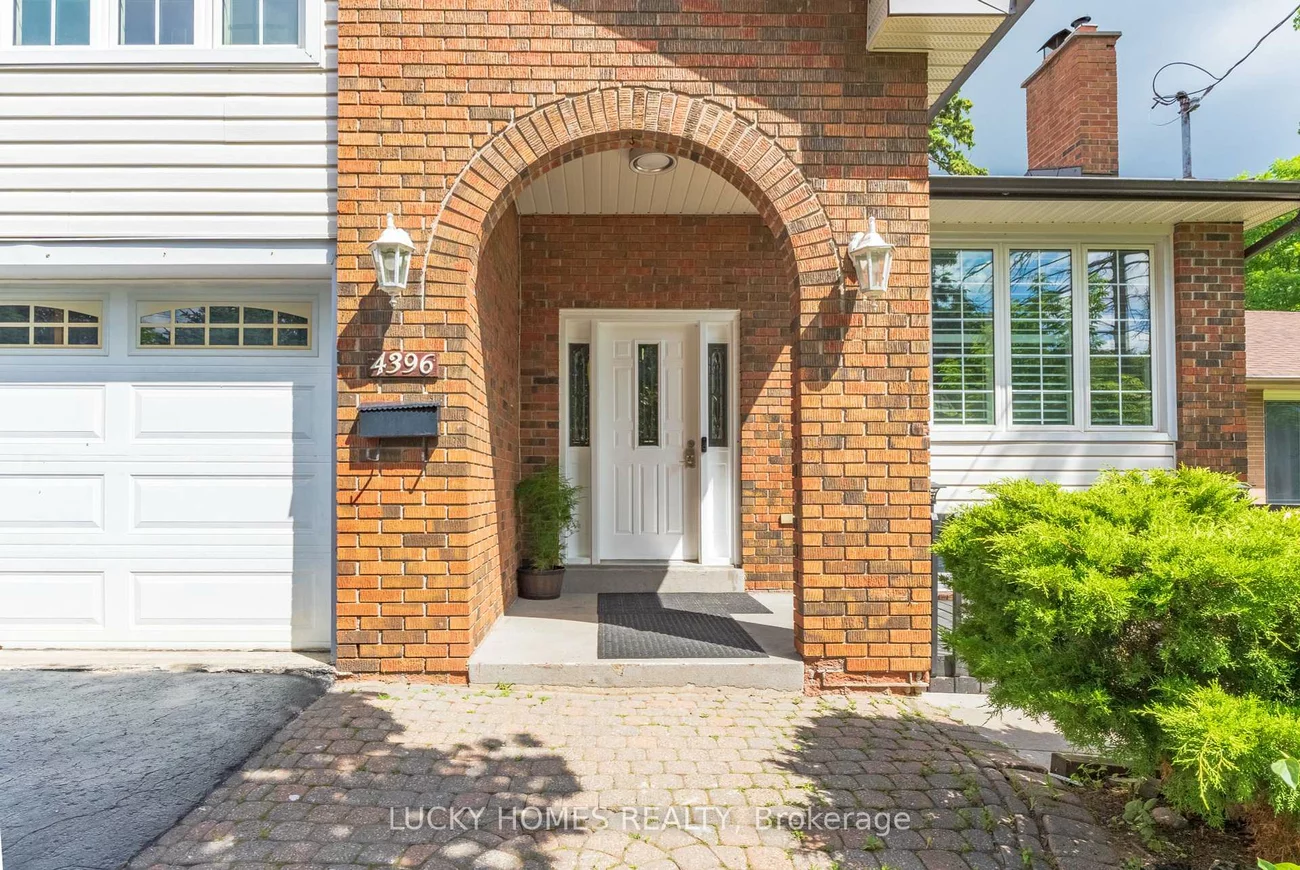 4396, Lawrence, West Hill, Toronto