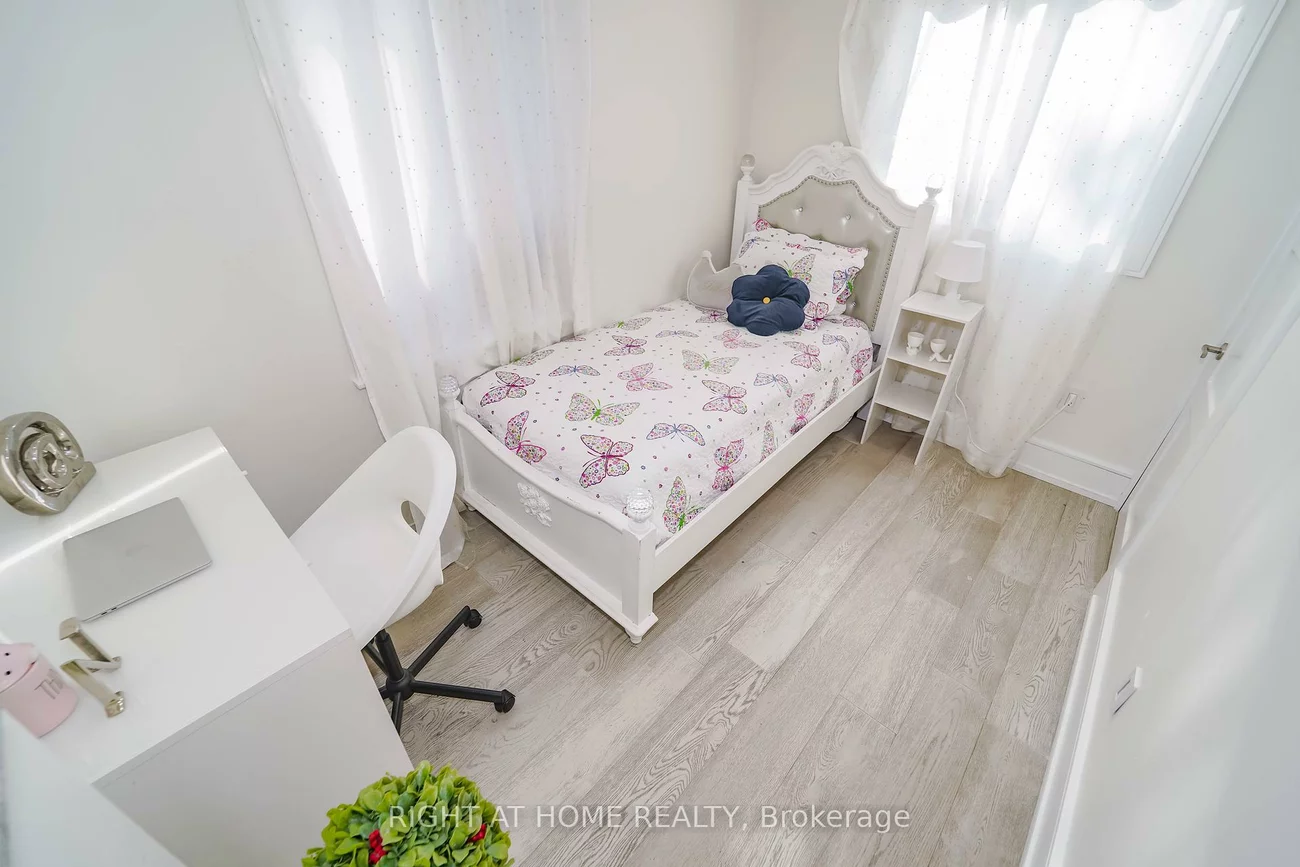 174, Aylesworth, Birchcliffe-Cliffside, Toronto