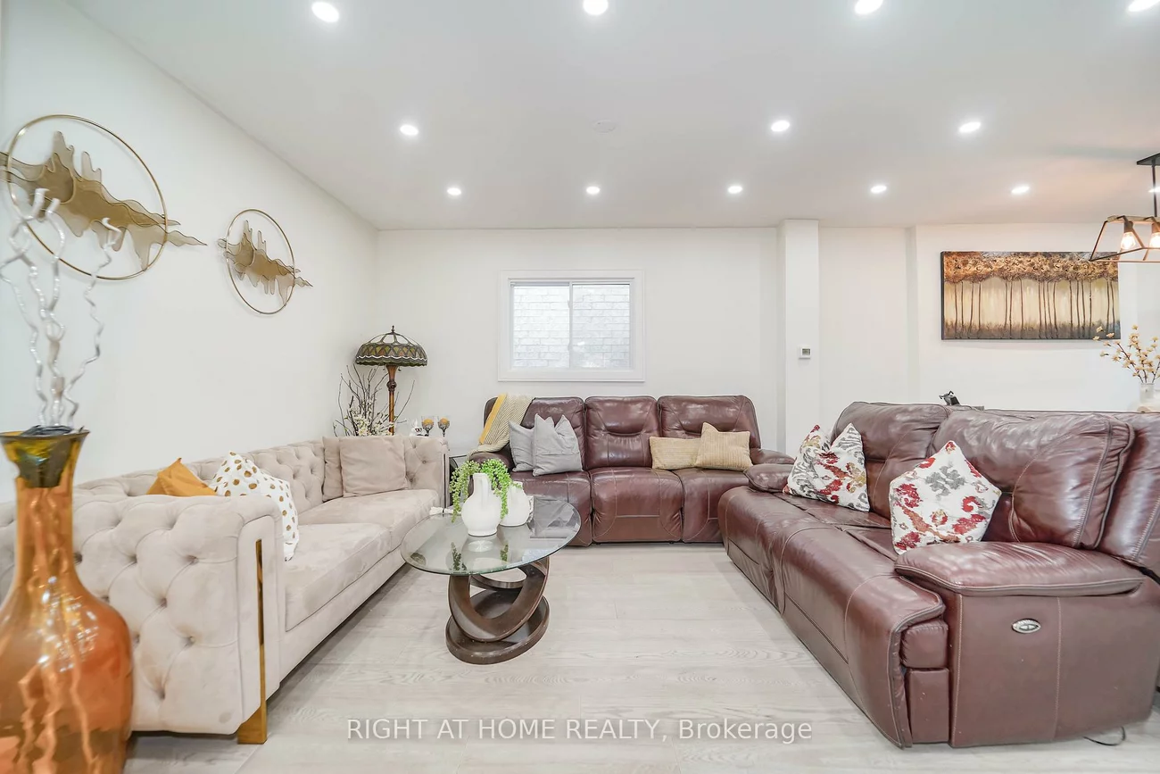 174, Aylesworth, Birchcliffe-Cliffside, Toronto