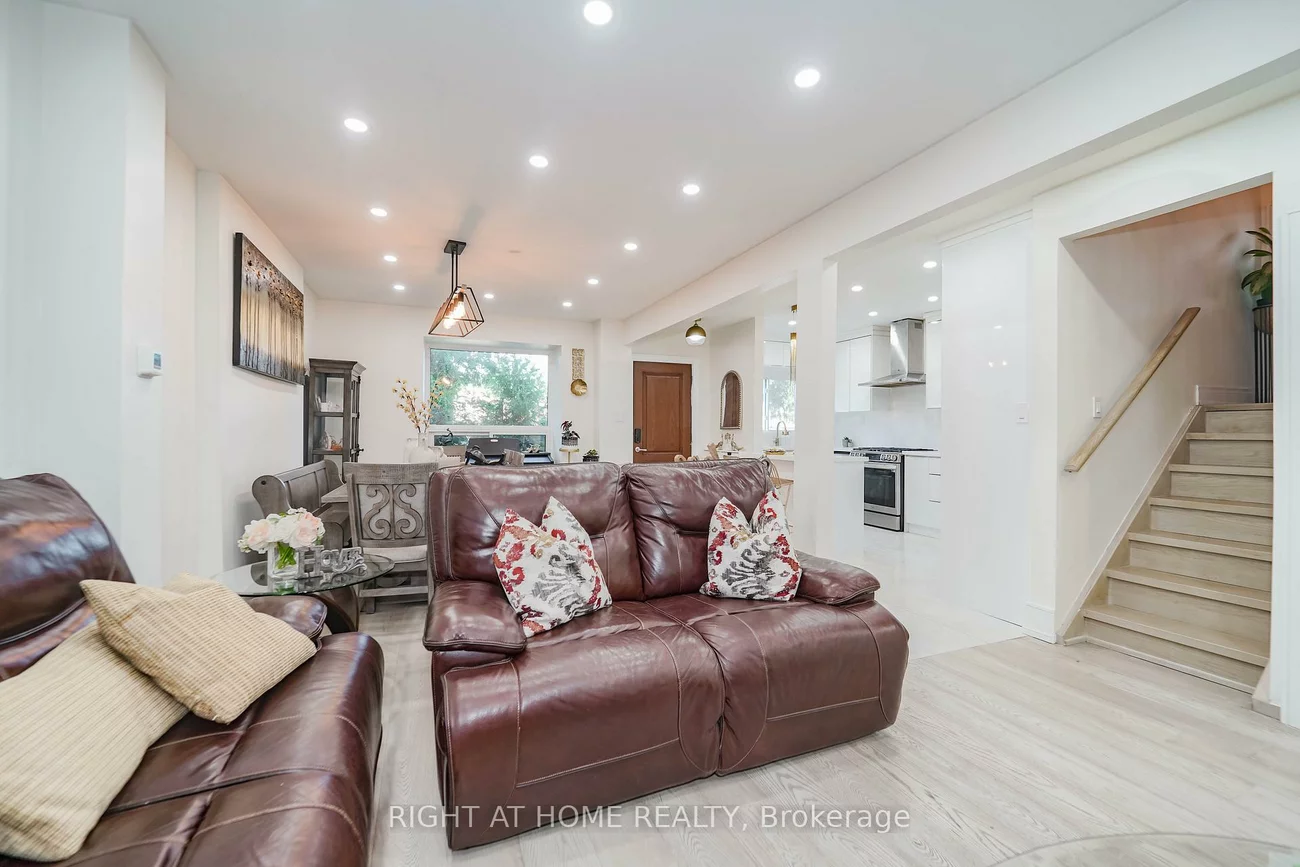 174, Aylesworth, Birchcliffe-Cliffside, Toronto