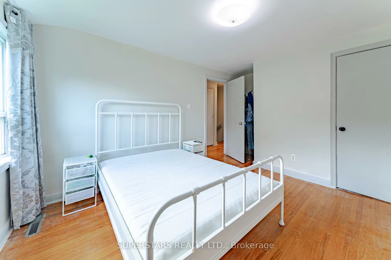 139, Woodfern, Ionview, Toronto