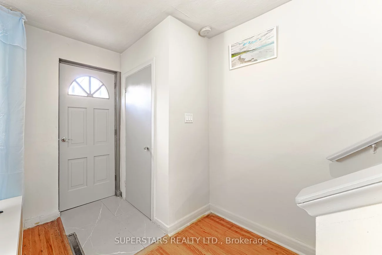 139, Woodfern, Ionview, Toronto