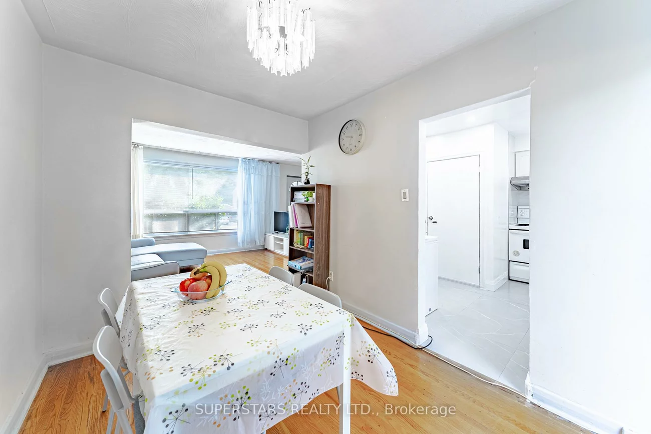 139, Woodfern, Ionview, Toronto