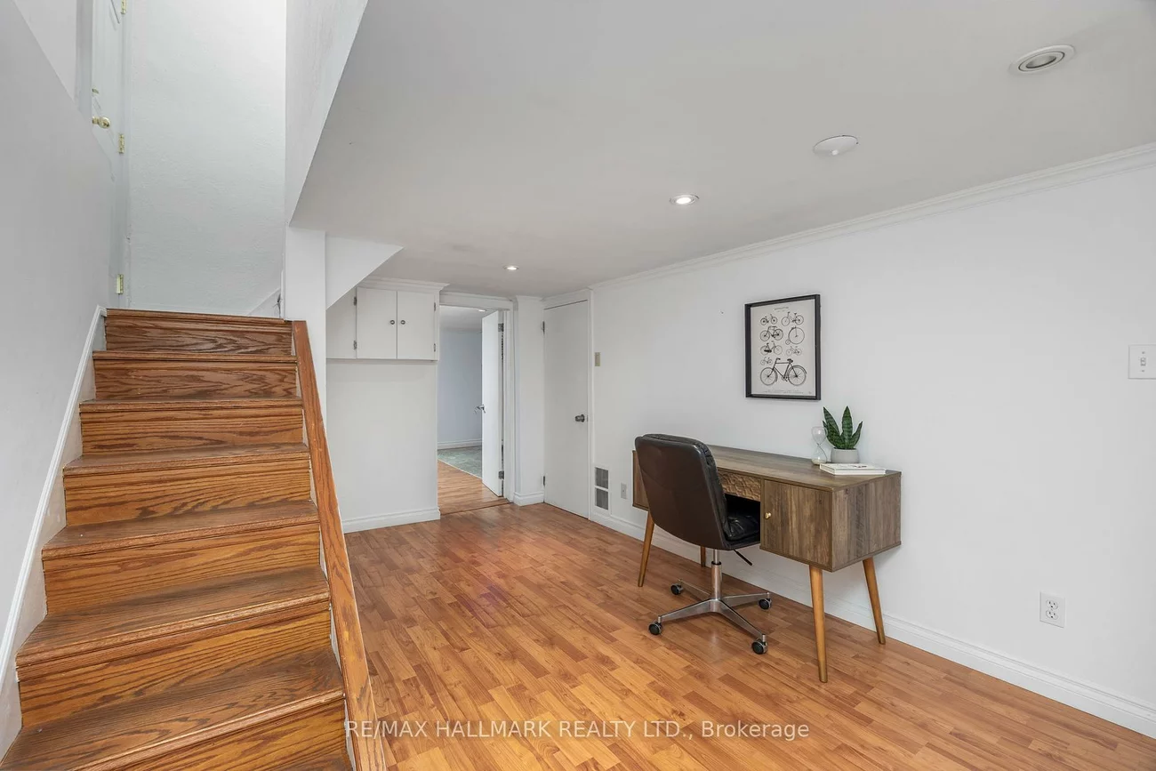 236, Dewhurst, Danforth Village-East York, Toronto