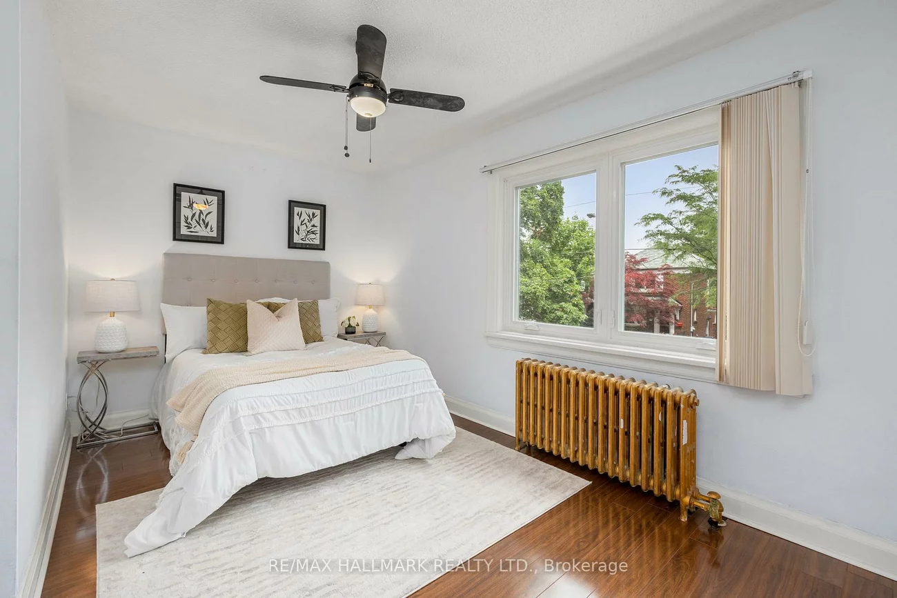 236, Dewhurst, Danforth Village-East York, Toronto