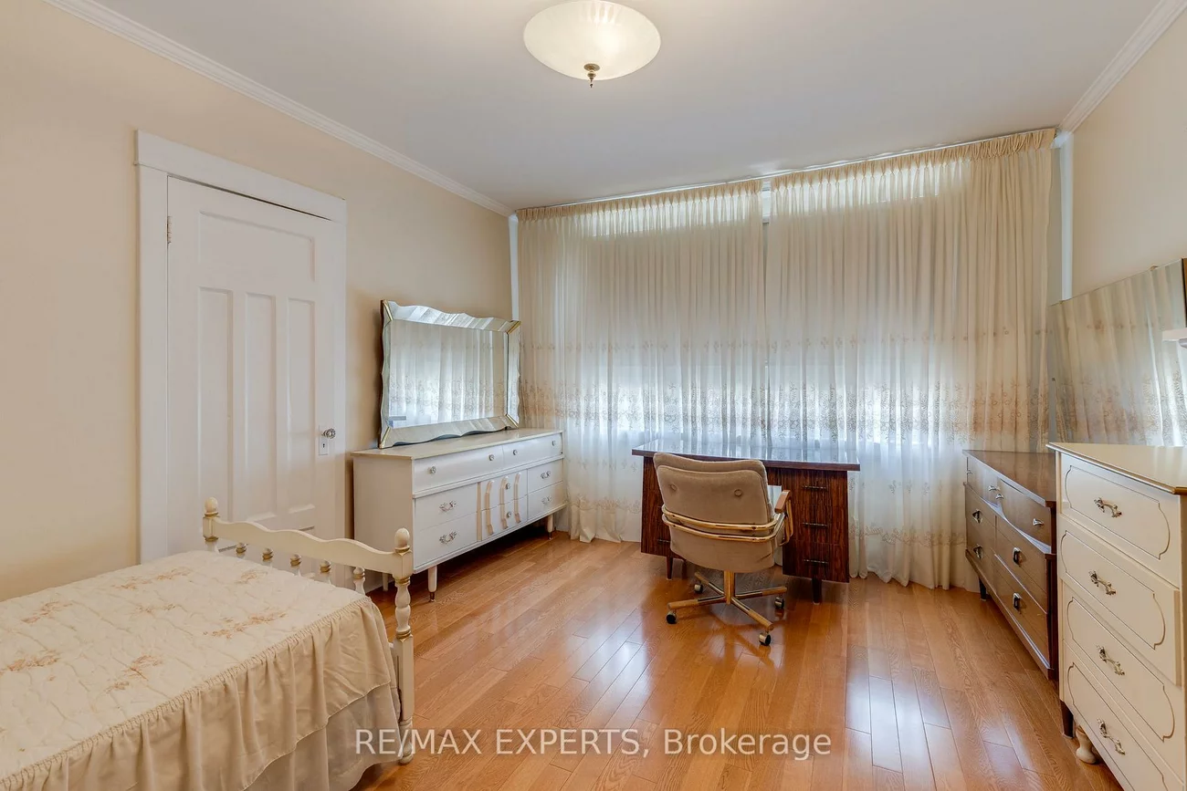 180, Monarch Park, East York, Toronto