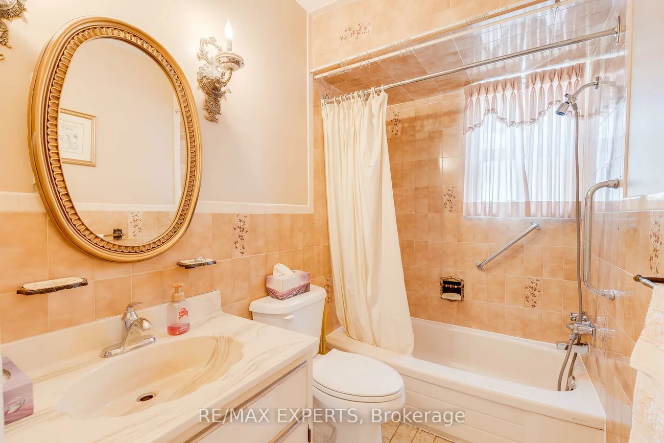 180, Monarch Park, East York, Toronto