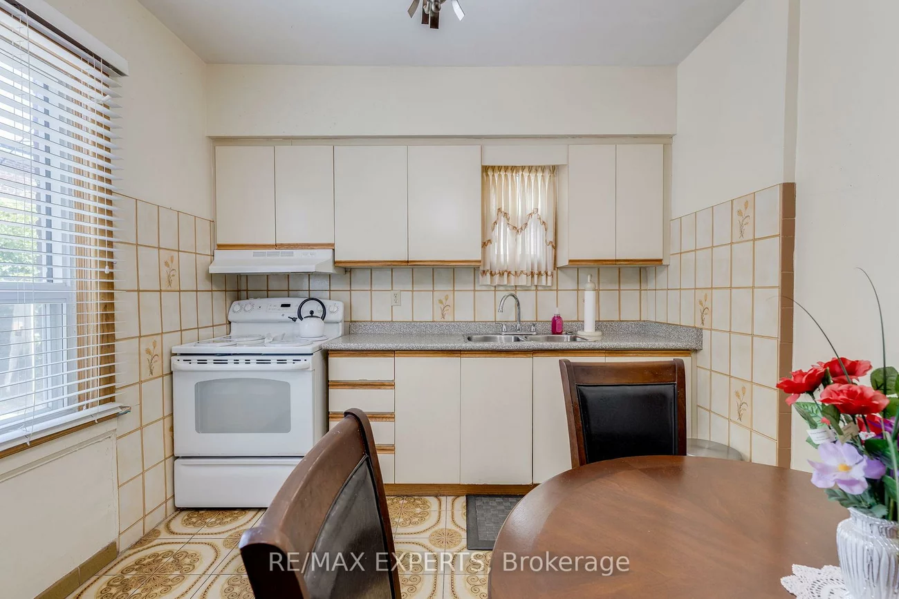 180, Monarch Park, East York, Toronto