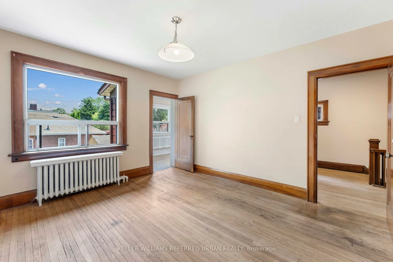 775, Coxwell, Danforth, Toronto