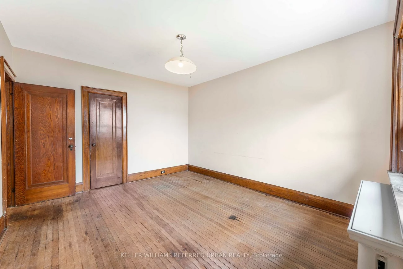 775, Coxwell, Danforth, Toronto