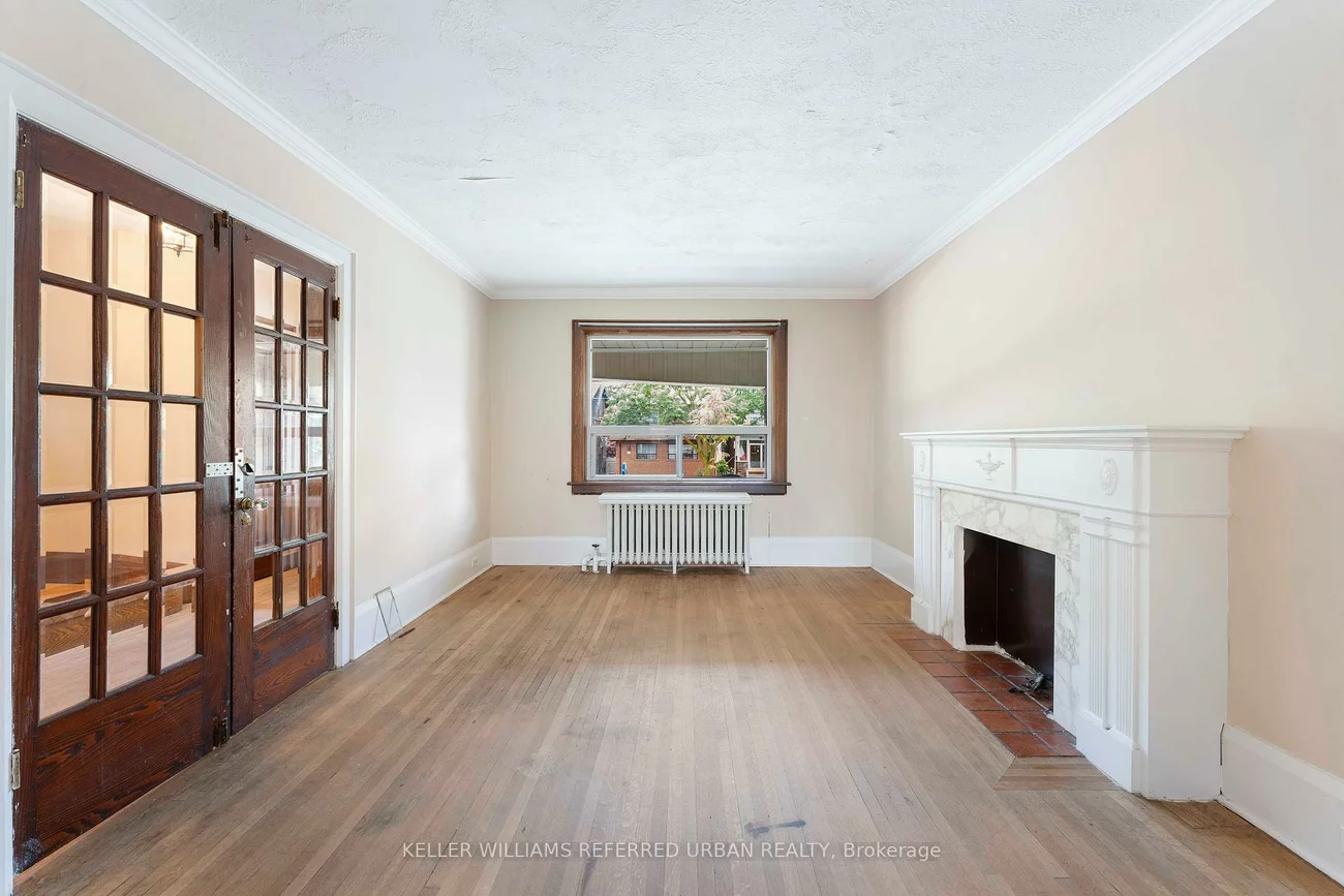 775, Coxwell, Danforth, Toronto