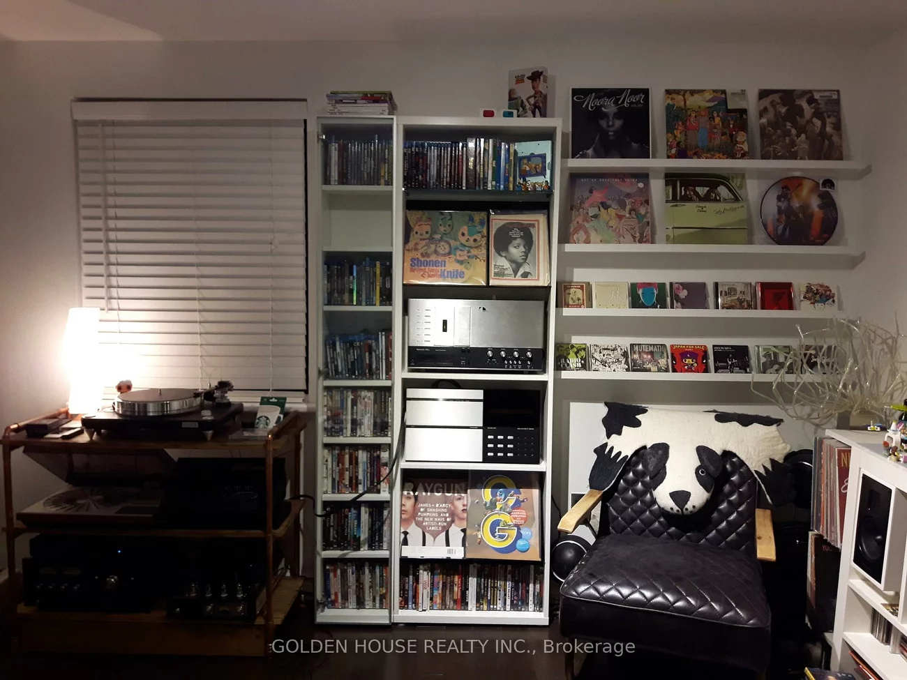 21, Thatcher, Cliffcrest, Toronto
