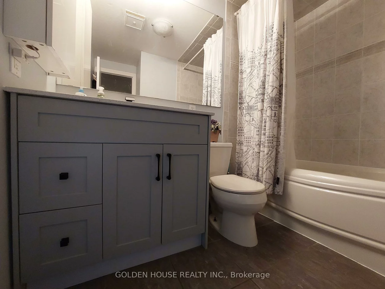 21, Thatcher, Cliffcrest, Toronto