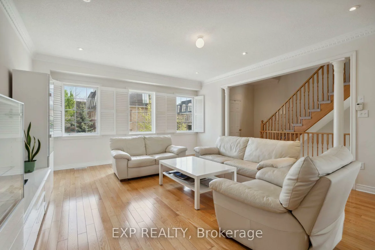 18, Jeremiah, Scarborough Village, Toronto