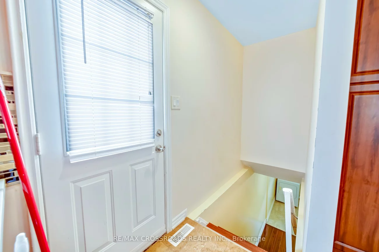 56, Hutcherson, Malvern, Toronto