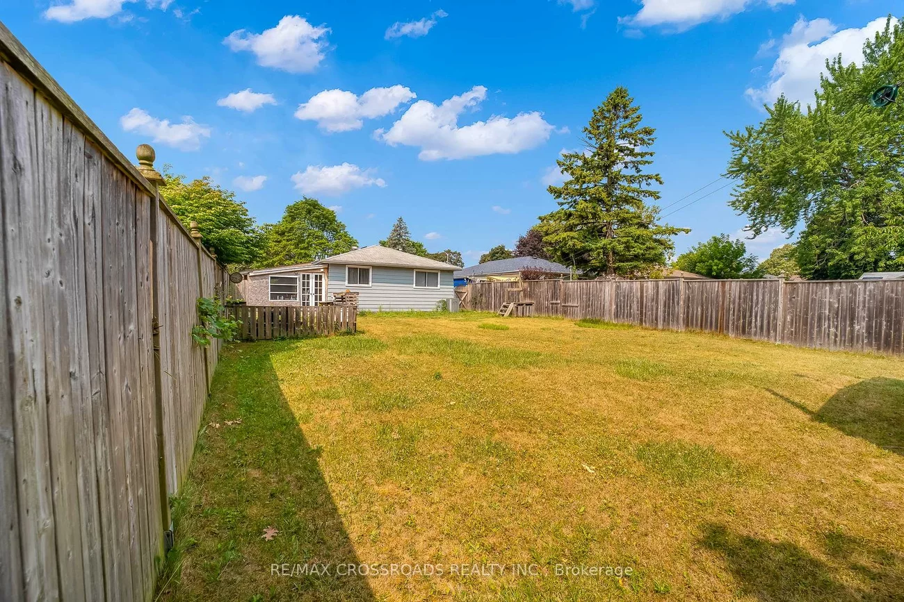 56, Hutcherson, Malvern, Toronto