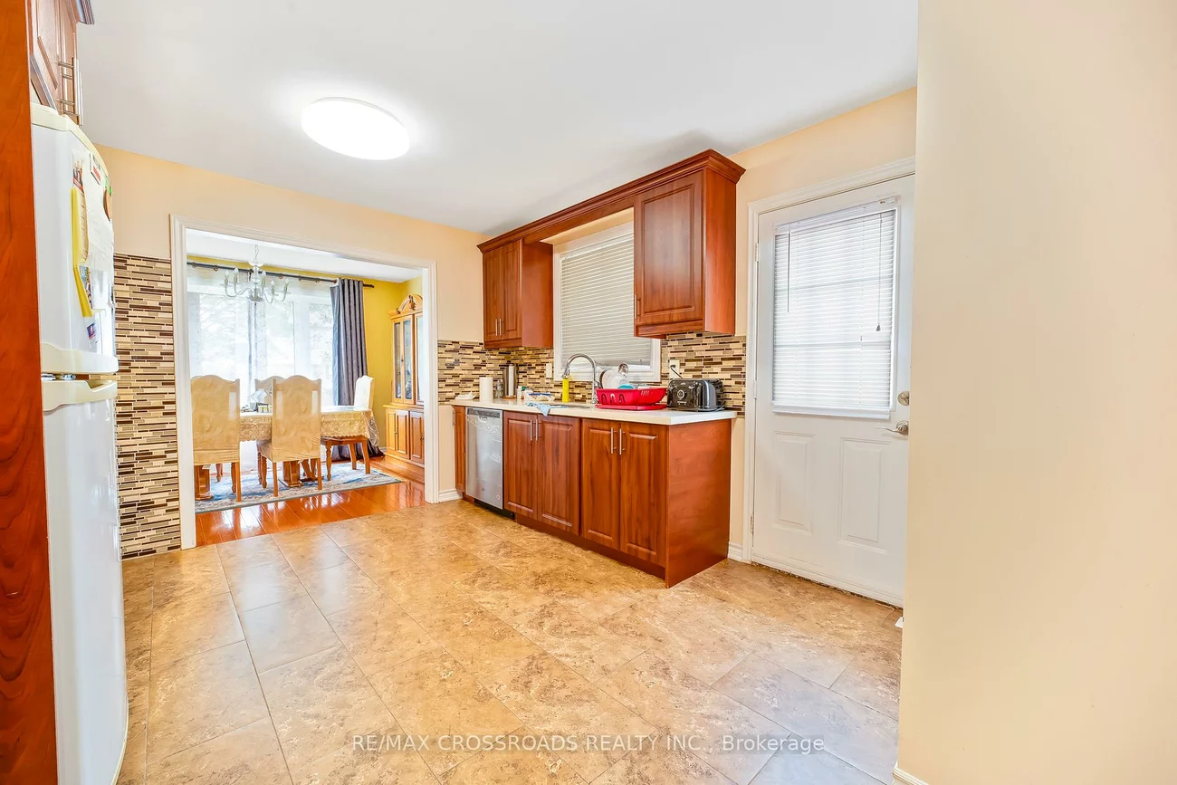56, Hutcherson, Malvern, Toronto