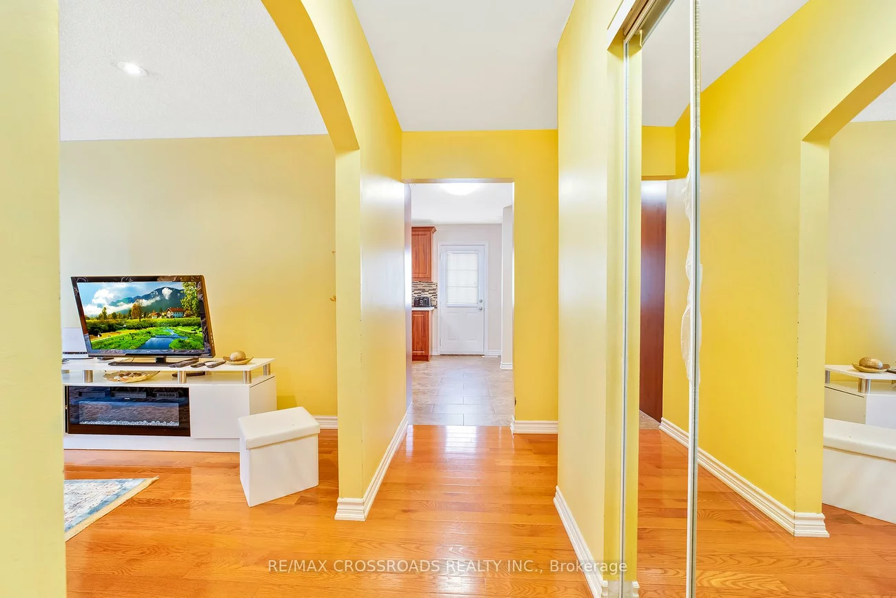 56, Hutcherson, Malvern, Toronto