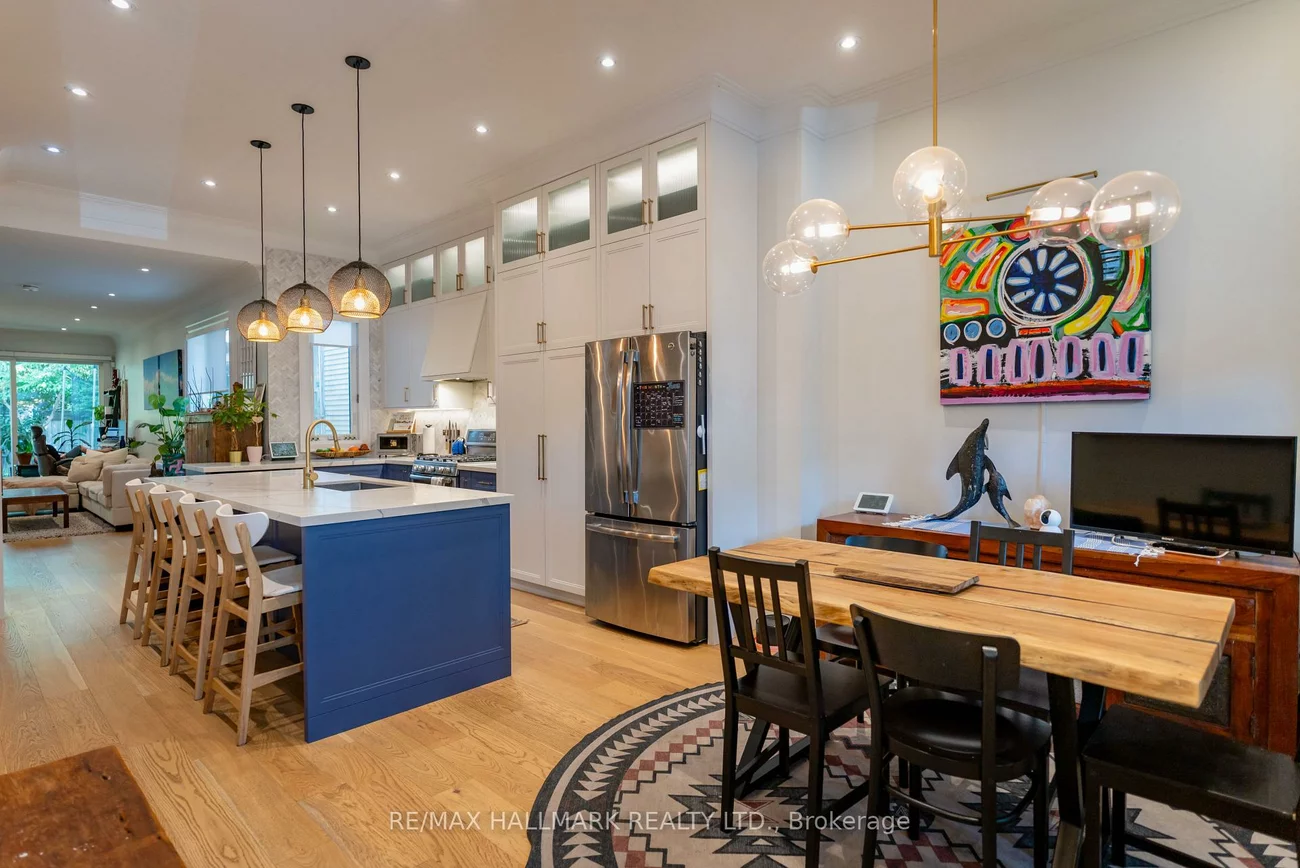 205, Boulton, South Riverdale, Toronto