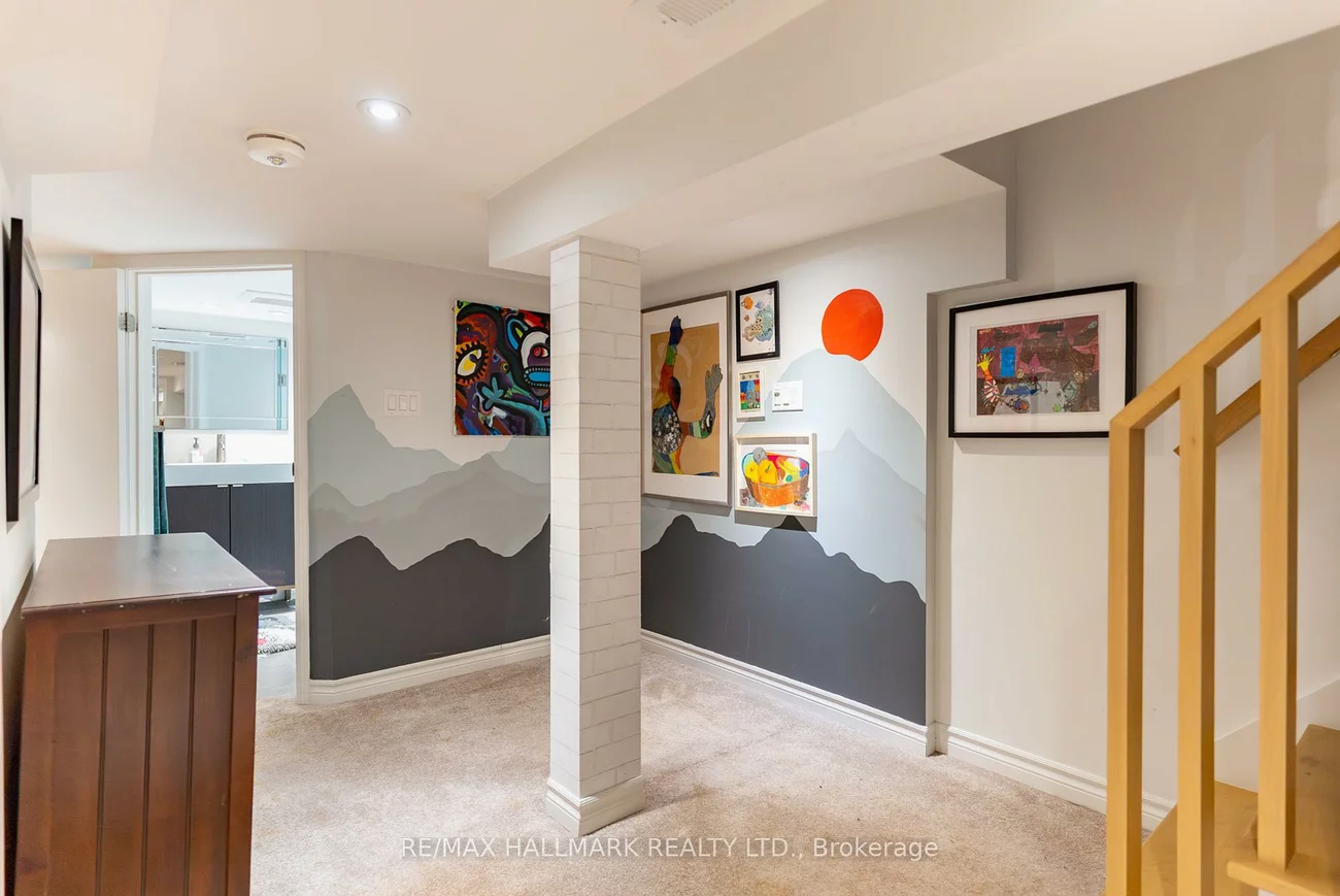 205, Boulton, South Riverdale, Toronto