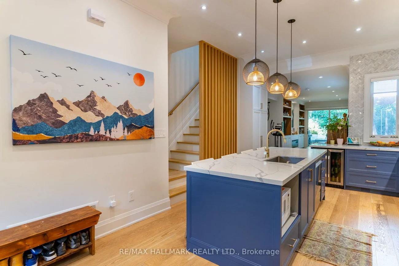 205, Boulton, South Riverdale, Toronto