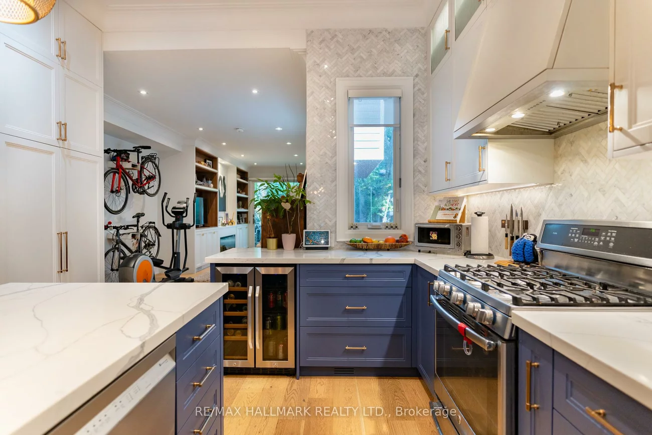 205, Boulton, South Riverdale, Toronto