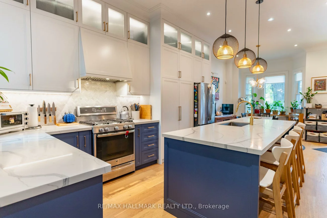 205, Boulton, South Riverdale, Toronto
