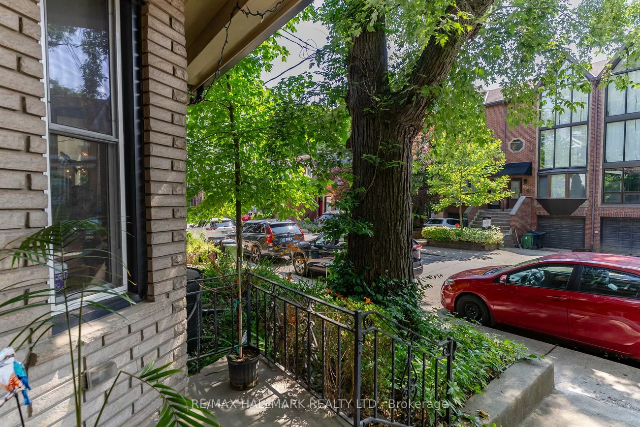 205, Boulton, South Riverdale, Toronto