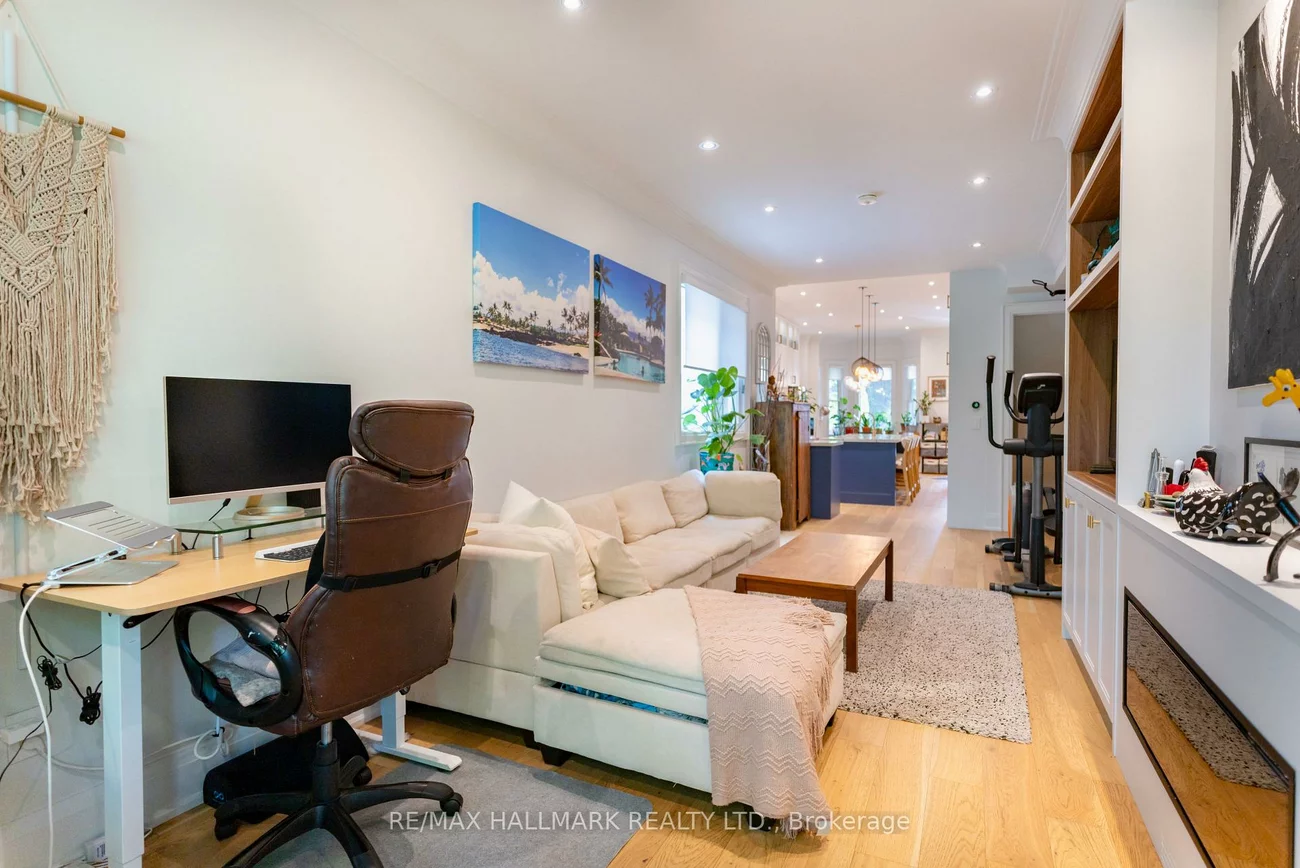 205, Boulton, South Riverdale, Toronto