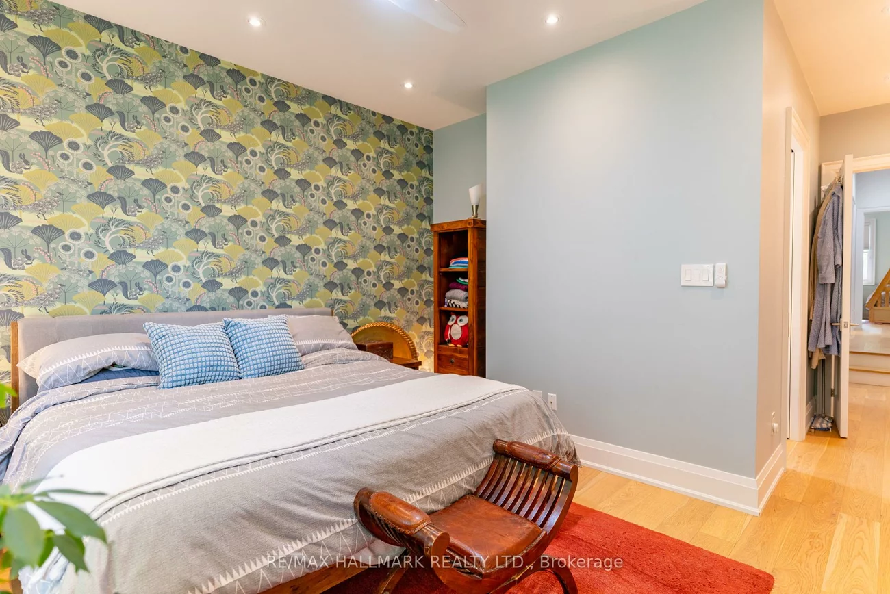 205, Boulton, South Riverdale, Toronto