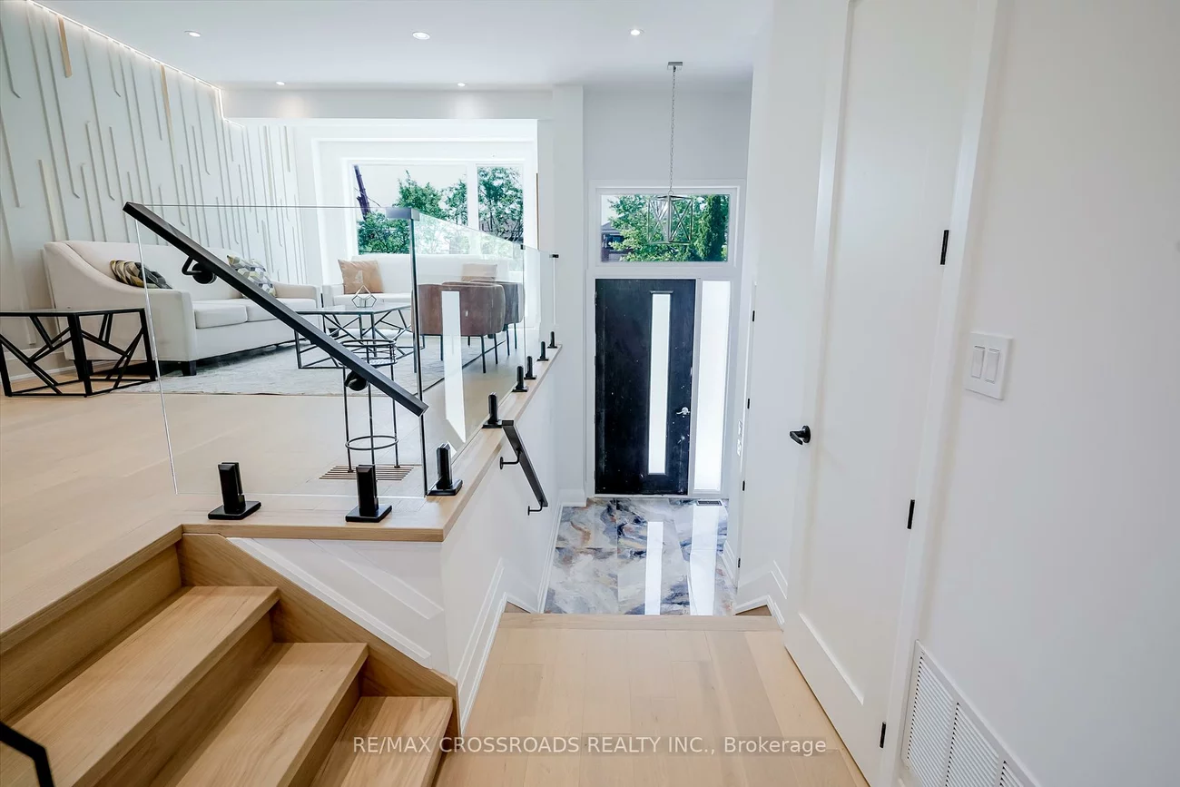 106, Park, Birchcliffe-Cliffside, Toronto