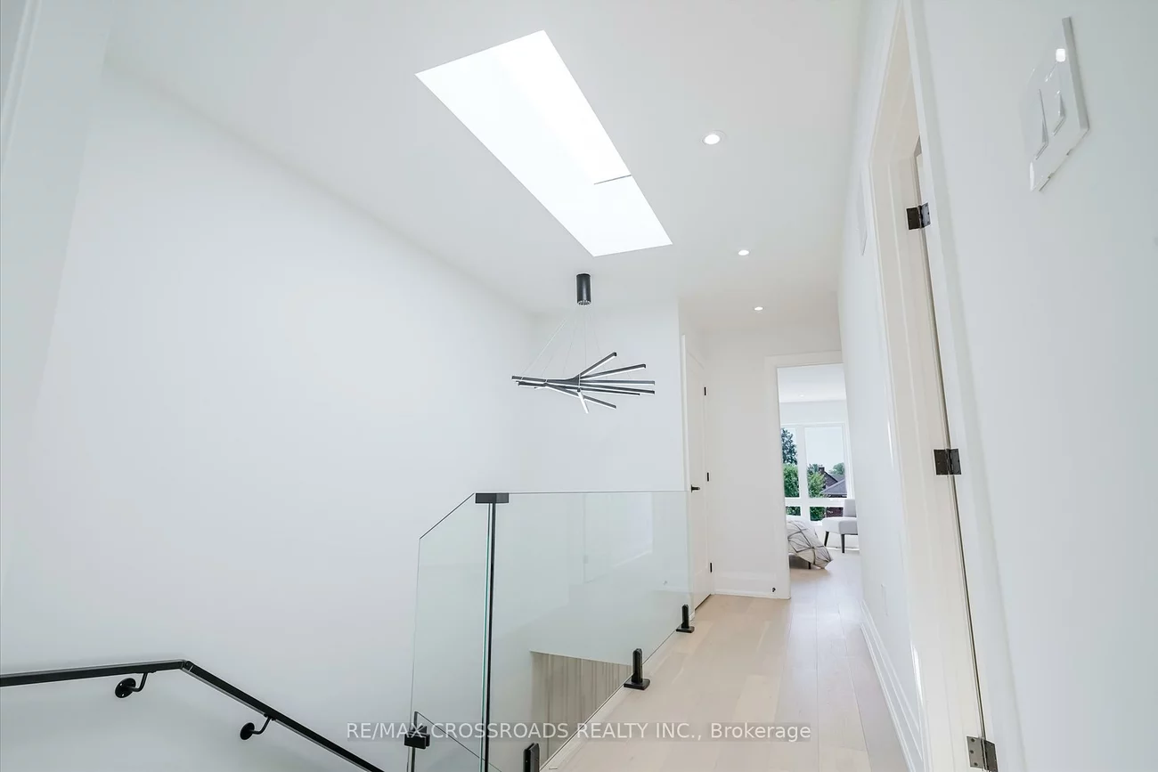 106, Park, Birchcliffe-Cliffside, Toronto