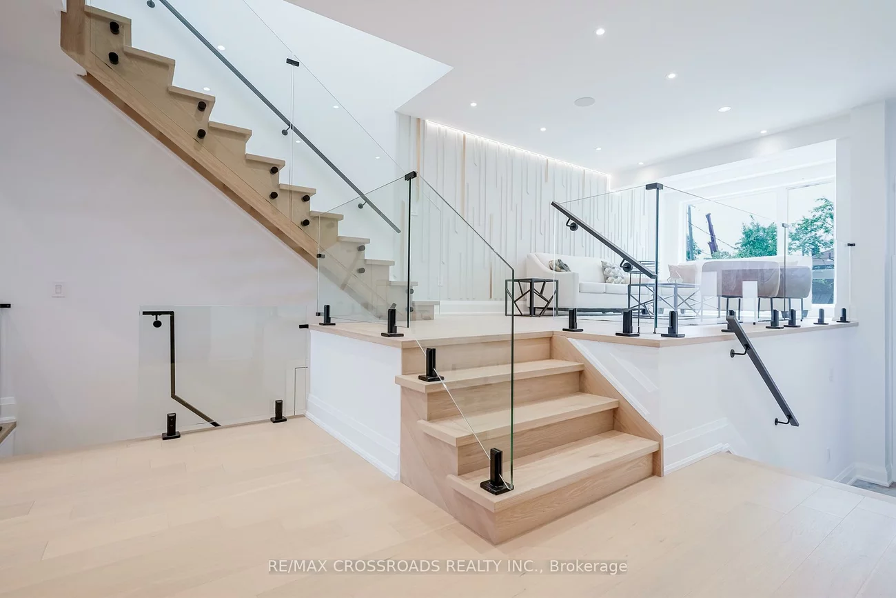106, Park, Birchcliffe-Cliffside, Toronto