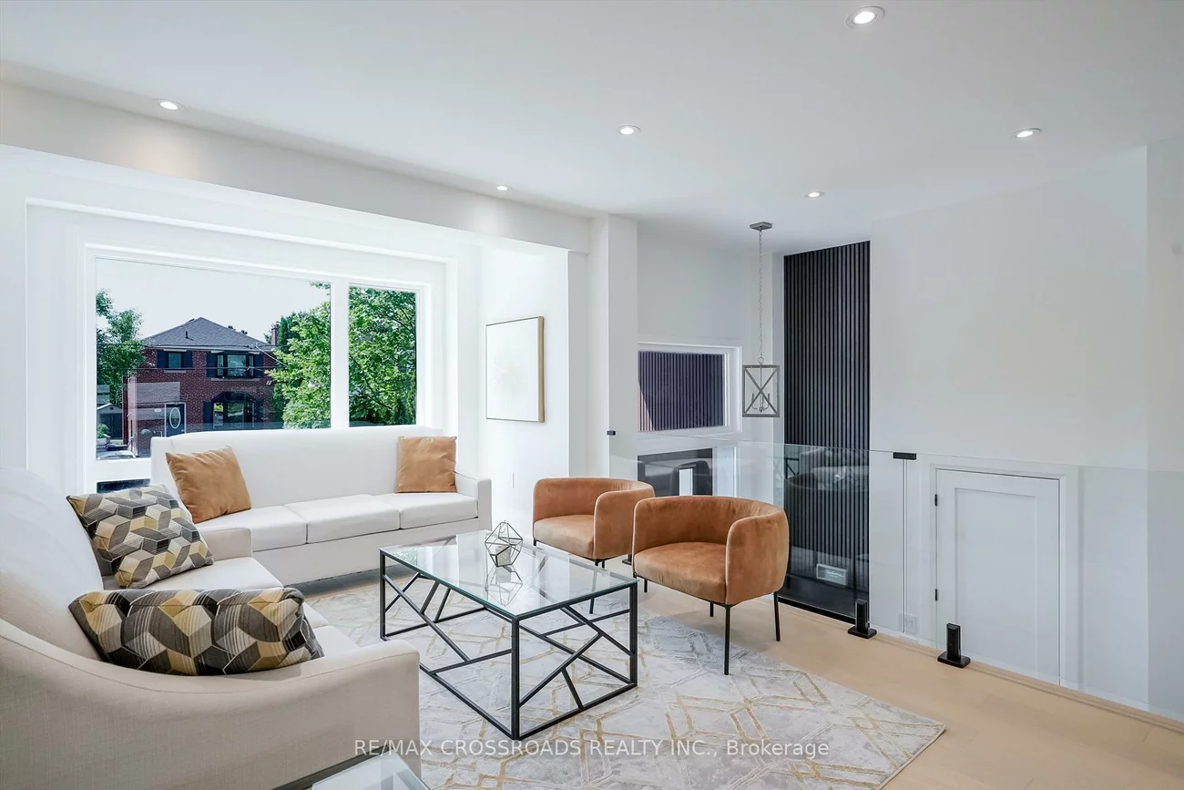 106, Park, Birchcliffe-Cliffside, Toronto
