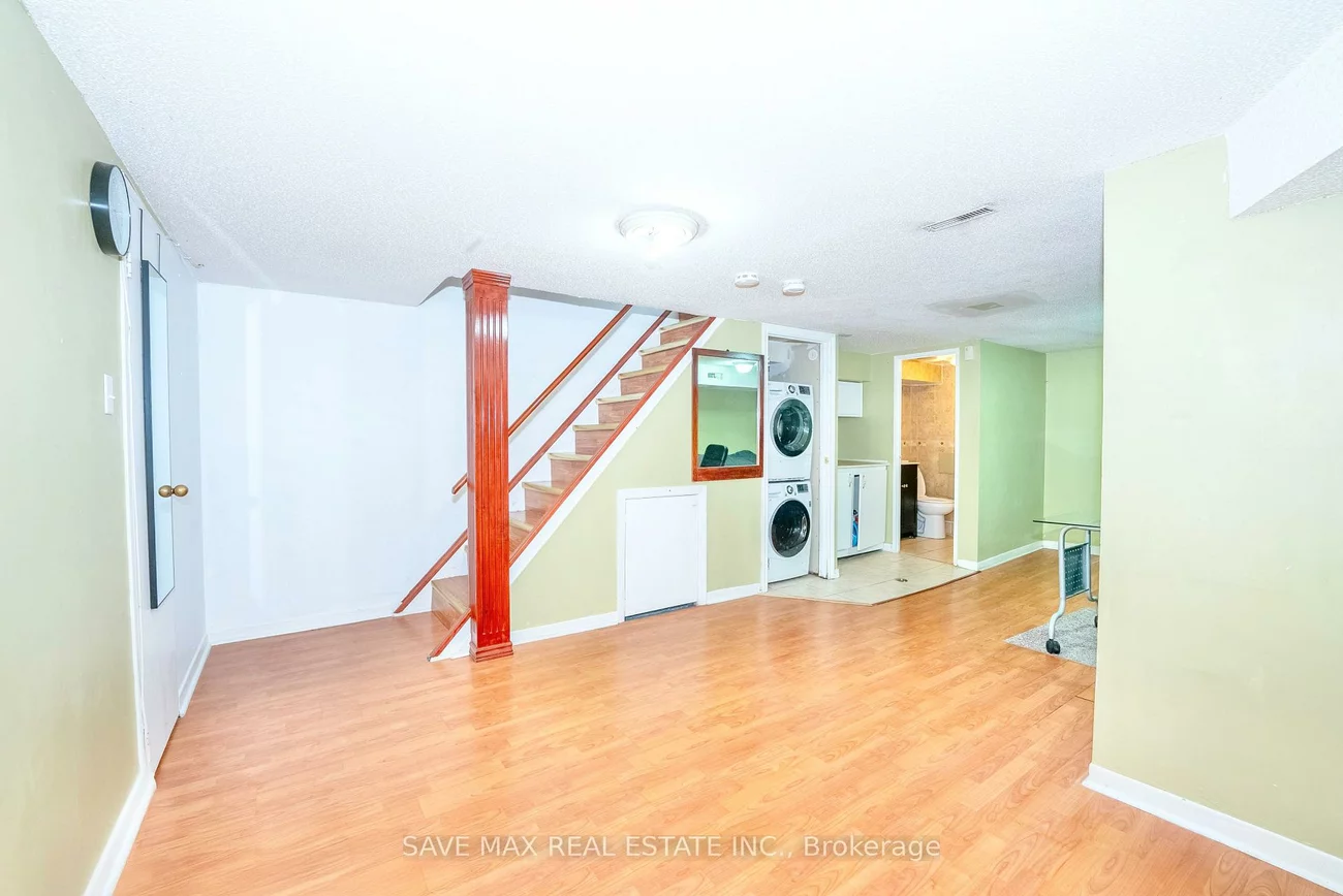 740, Kennedy, Ionview, Toronto