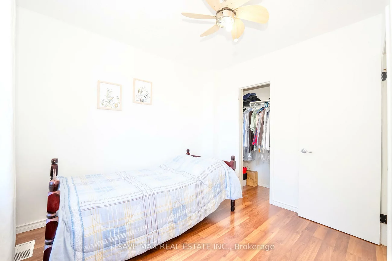 740, Kennedy, Ionview, Toronto