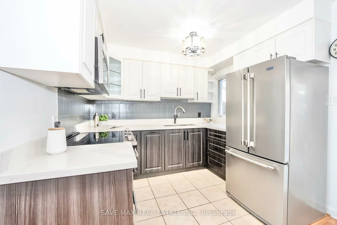 740, Kennedy, Ionview, Toronto