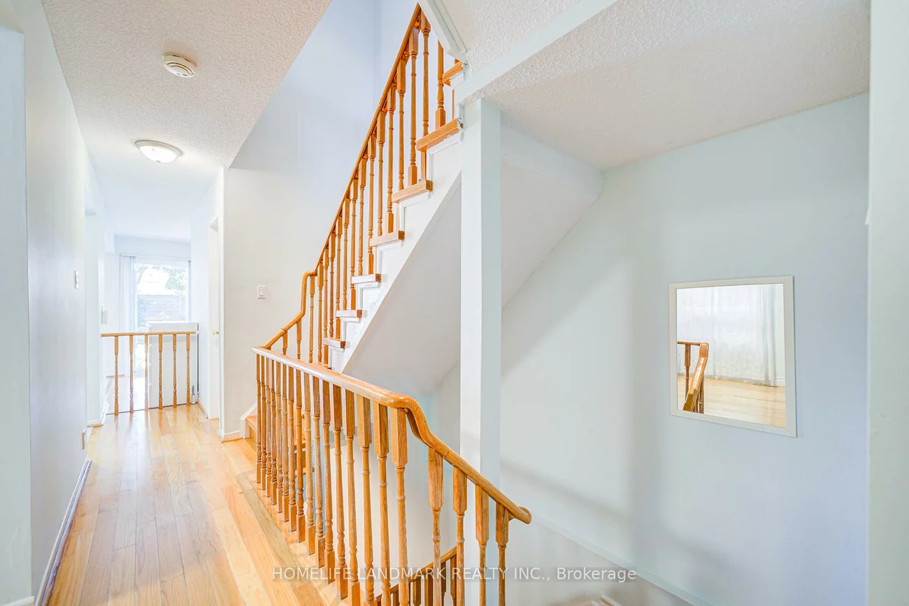 177, Roxanne, Milliken, Toronto